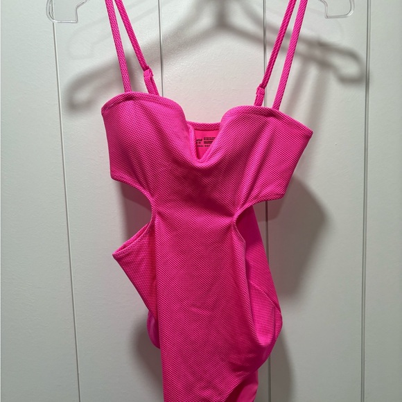 Aerie Women's Size Medium Hot Pink  Stretch Cut Out  Swimsuit One Piece - Picture 1 of 3